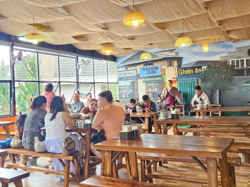 Bà Châm Quán Đà Lạt: Quán cơm gia đình có đáng trải nghiệm? Bà Châm Quán