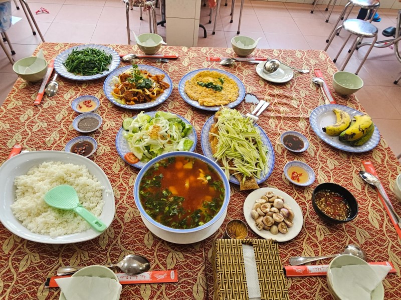 Cơm Niêu Vĩnh Ký Đà Lạt: giá cả và không gian có đáng thử? Cơm Niêu Vĩnh Ký