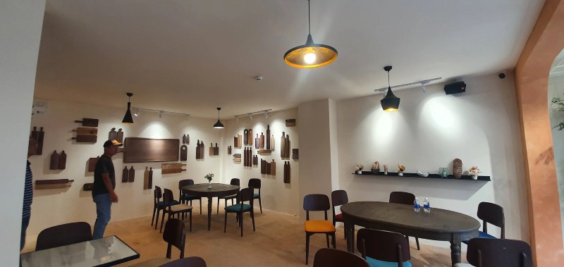 Liên Hoa Bakery - Tiệm bánh nổi tiếng lâu đời ở Đà Lạt Liên Hoa Bakery