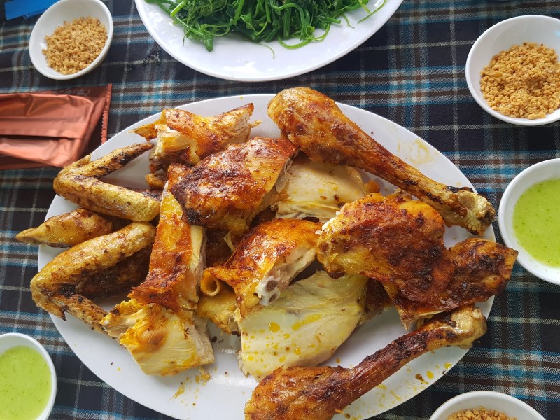 Quán ăn Hương Rừng