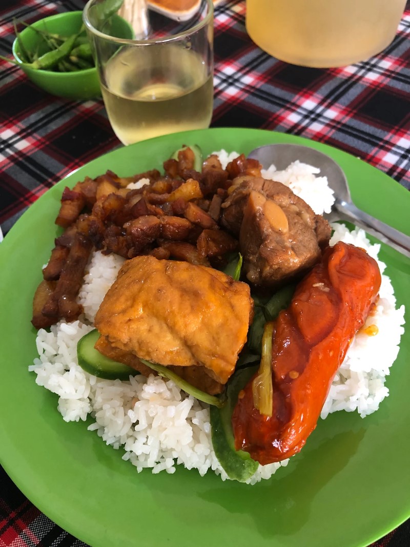 Quán cơm Minh Hiền