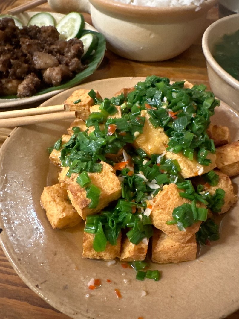 Quán cơm Ngày 3 Bữa