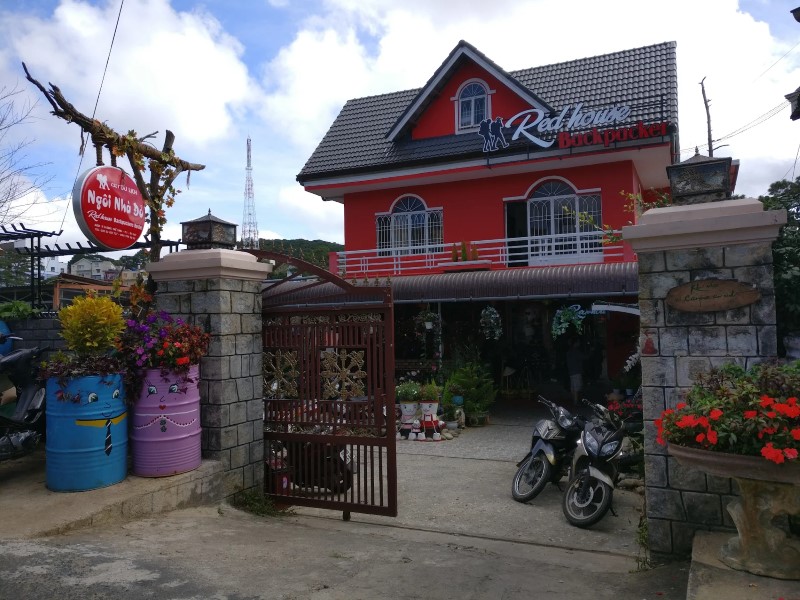 RedHouse Dalat Hotel có tiện nghi tốt không? Khách nhận xét gì?