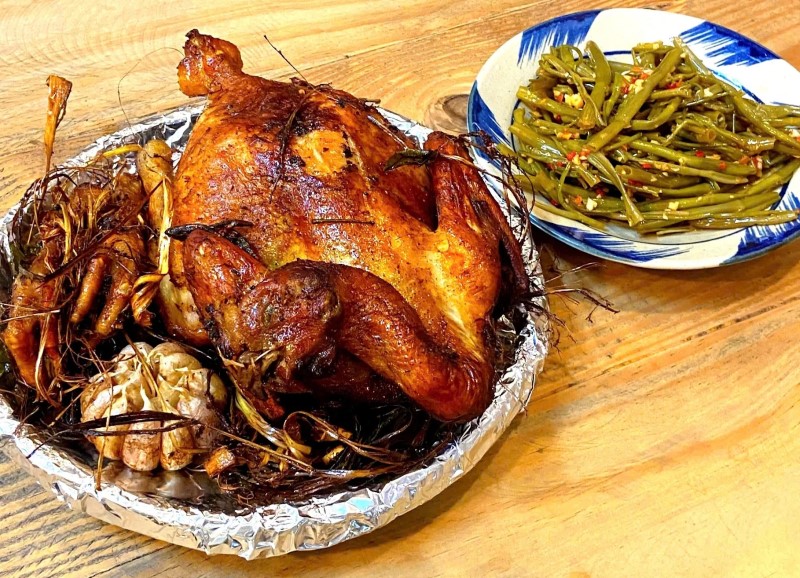 Tiệm Cơm Bếp Củi