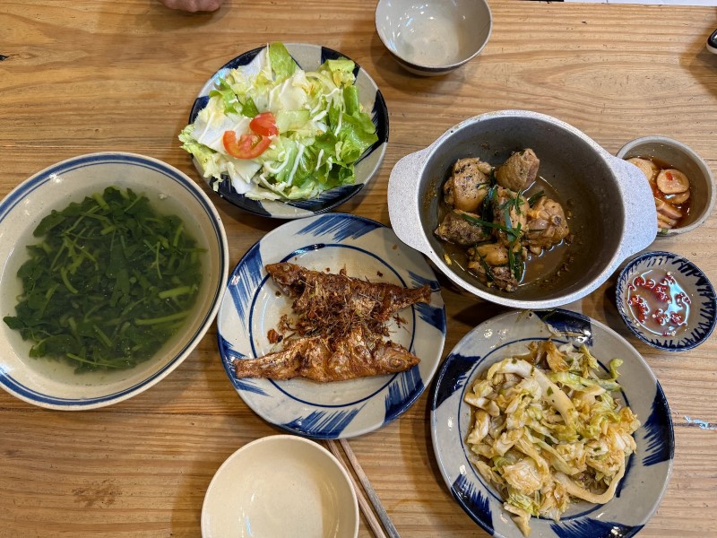 Tiệm Cơm Bếp Củi