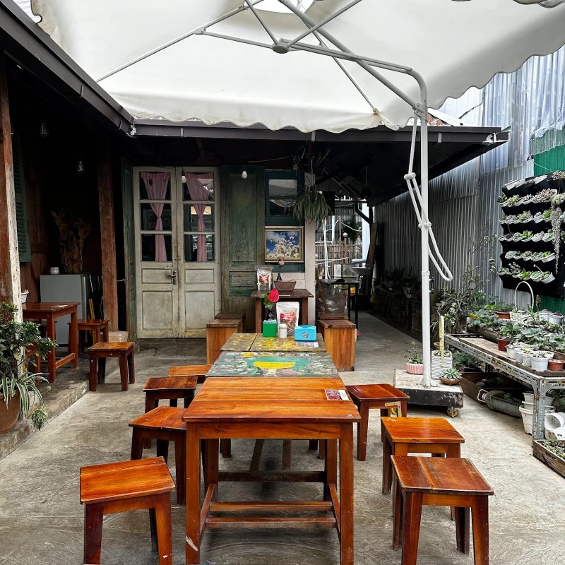 Tiệm Cơm Bếp Nhà Gỗ