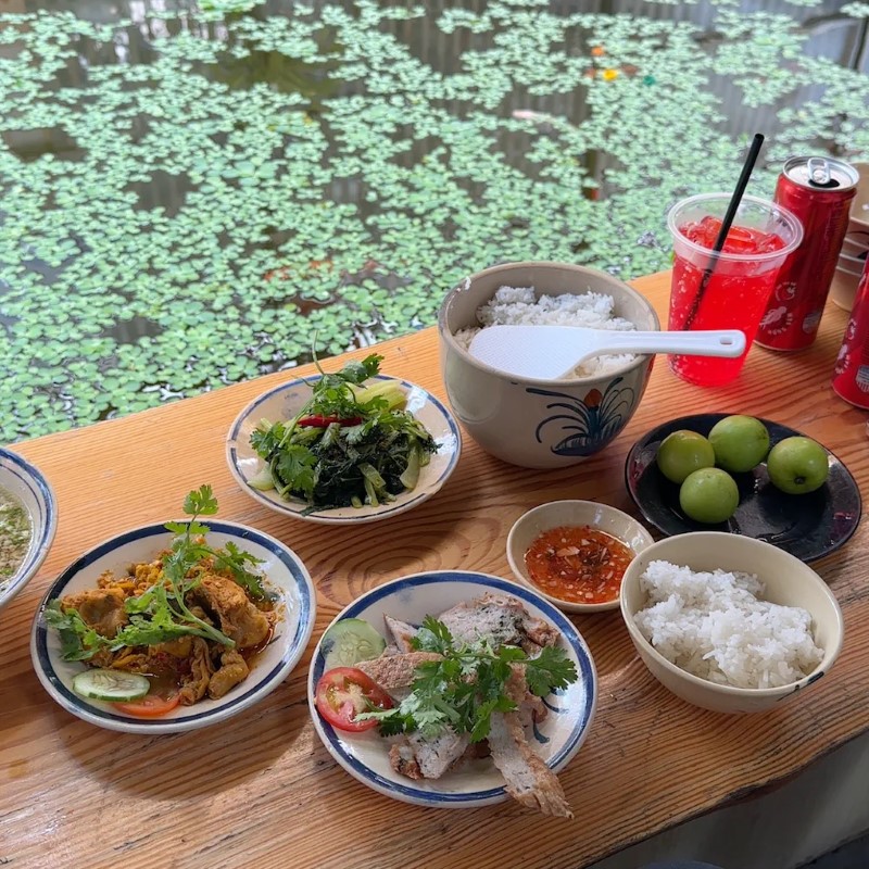 Tiệm cơm Hồi Đó