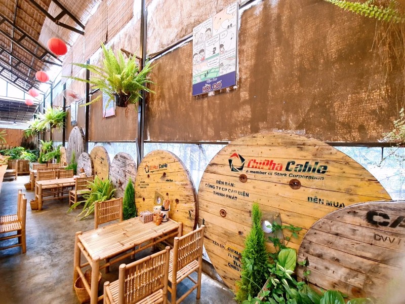 Tiệm cơm Hồi Đó