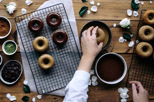 cach lam banh donut nuong 2