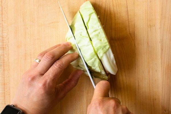 Cách làm bắp cải luộc giữ màu đẹp ngon miệng thanh đạm cach lam bap cai luoc 2