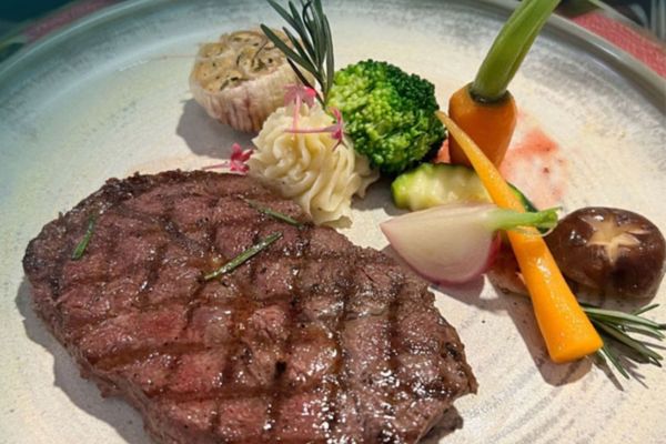 Cách làm bò bít tết ngon mềm hấp dẫn cực dễ cach lam bo bit tet ngon 1