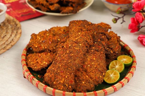 Cách làm bò khô miếng cay cay ăn vặt tuyệt ngon cach lam bo kho mieng 3