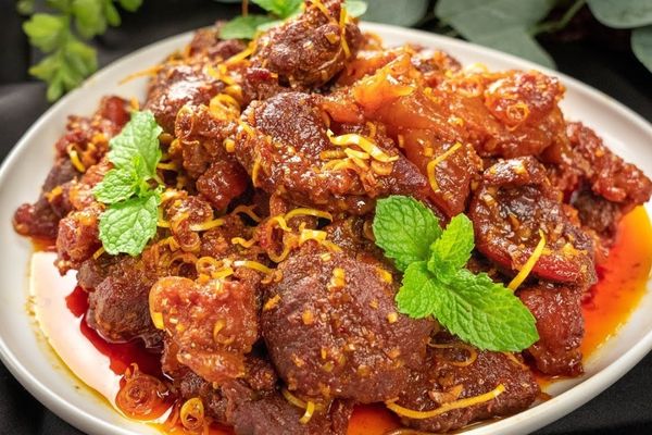 Cách làm bò kho sả nghệ thơm nồng cay nồng hấp dẫn cach lam bo kho sa nghe 3