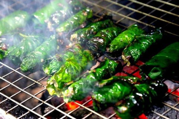 Cách làm bò lá lốt nướng thơm lừng cho bữa cơm cach lam bo la lot 1