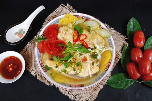 cach lam ca vuoc nau canh chua 3