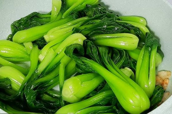 Cách làm cải xào tỏi đơn giản nhanh gọn cho bữa cơm cach lam cai xao 1