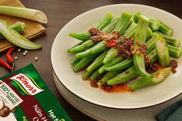 Cách làm đậu bắp xào sa tế cay nồng thơm ngon cach lam dau bap xao sa te 1