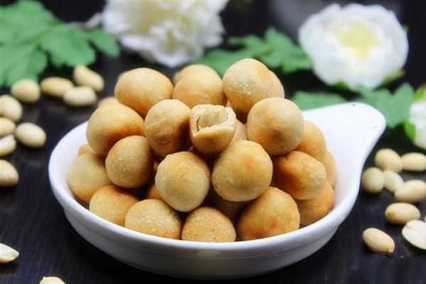 Cách làm đậu phộng da cá tại nhà giòn lâu không ỉu cach lam dau phong da ca tai nha 3