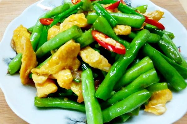 Cách làm đậu que xào trứng đơn giản ngon lạ miệng cach lam dau que xao trung 3