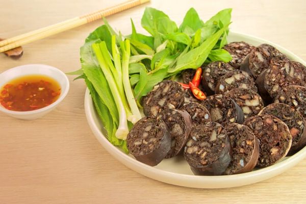 Cách làm dồi heo dai giòn thơm ngon tại nhà dễ làm cach lam doi heo 3