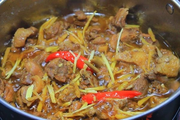 cach lam vit kho gung 3