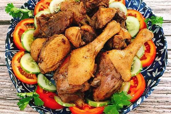 Cách làm vịt rôti vàng óng da giòn thơm đậm hương cach lam vit roti 2