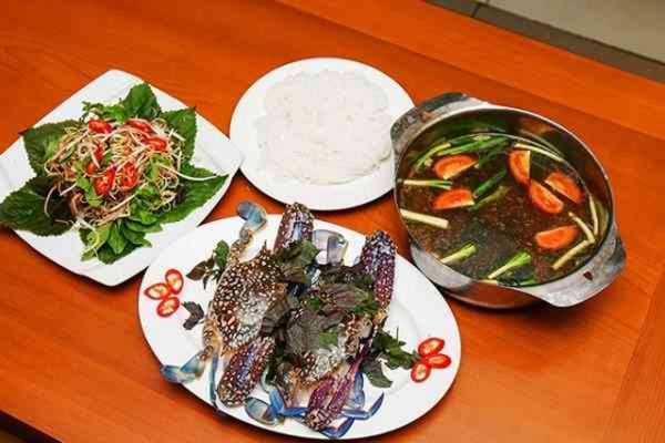 cach nau lau ghe chua cay 2