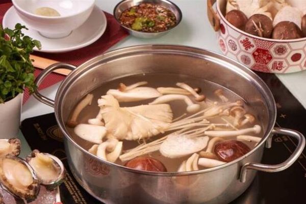 cach nau lau nam hai san 1