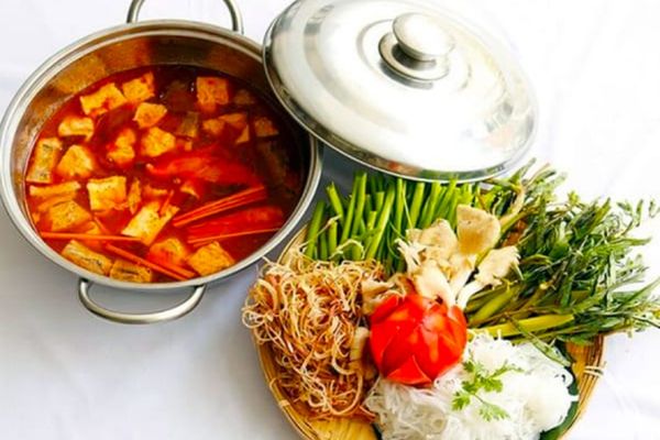 cach nau lau thai chay 1