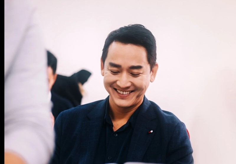 Thông tin diễn viên Hứa Vỹ Văn