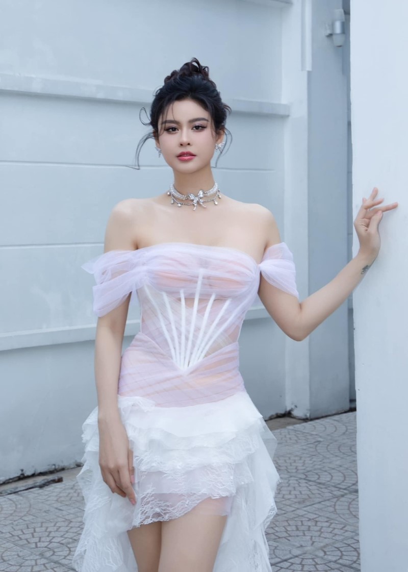 Thông tin diễn viên Trương Quỳnh Anh