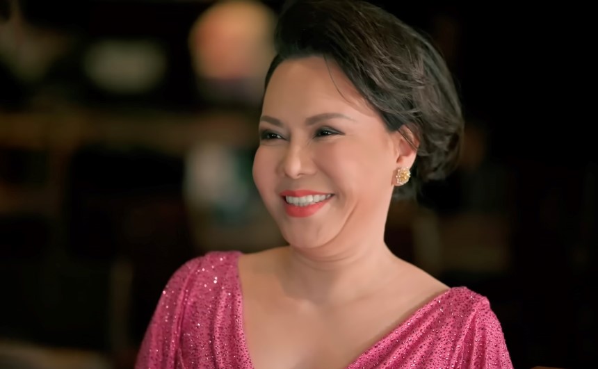 Tiểu sử diễn viên Việt Hương, nghệ sĩ Việt Hương sinh năm bao nhiêu?